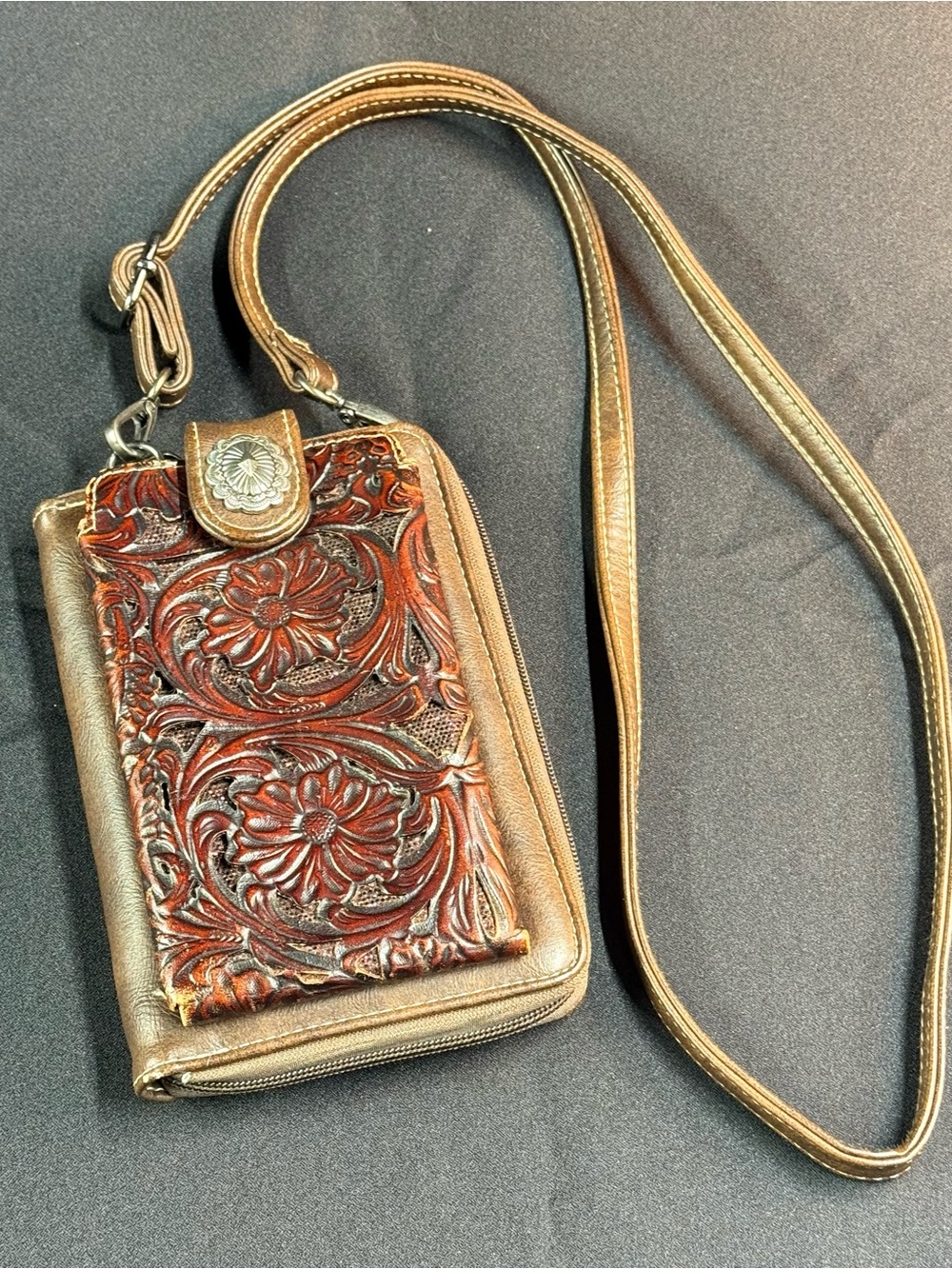 Shyanne Western Crossbody Tooled Floral Leather Purse w/Sequins & Phone Pocket
